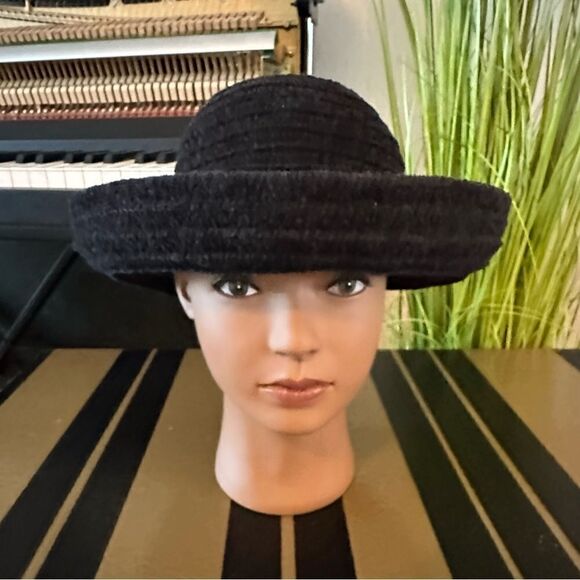 Vintageāchenille rolled brim hat super soft black - Picture 5 of 10